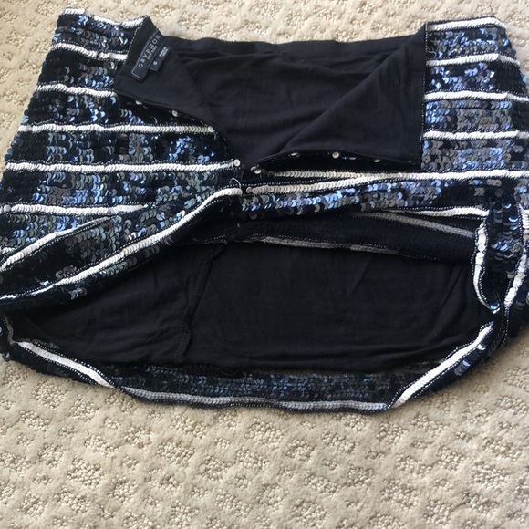 Gryphon sequin skirt - Picture 6 of 7